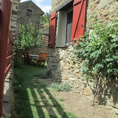 Дом отдыха Madres- Coronat Balcon Du Canigou