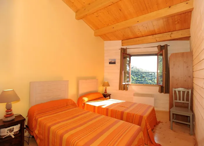 Madres- Coronat Balcon Du Canigou *